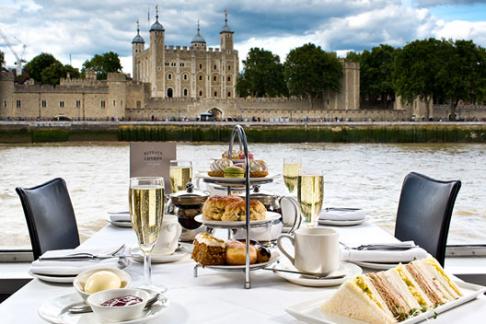Bateaux London - Dinner Cruise
